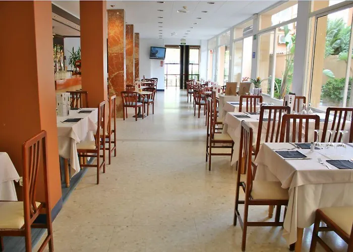 Espanya - 30º 酒店 卡里拉