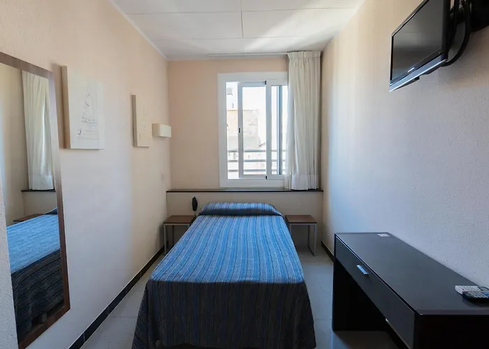 Espanya - 30º 3* 卡里拉